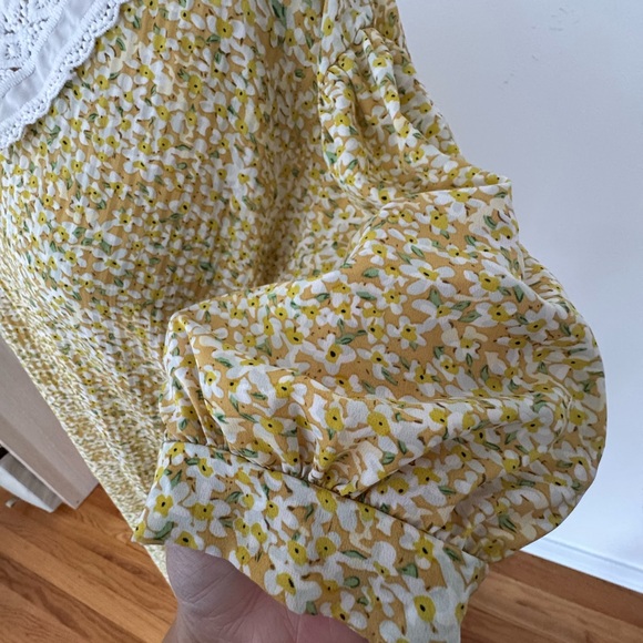 Dress - Picture 3 of 4